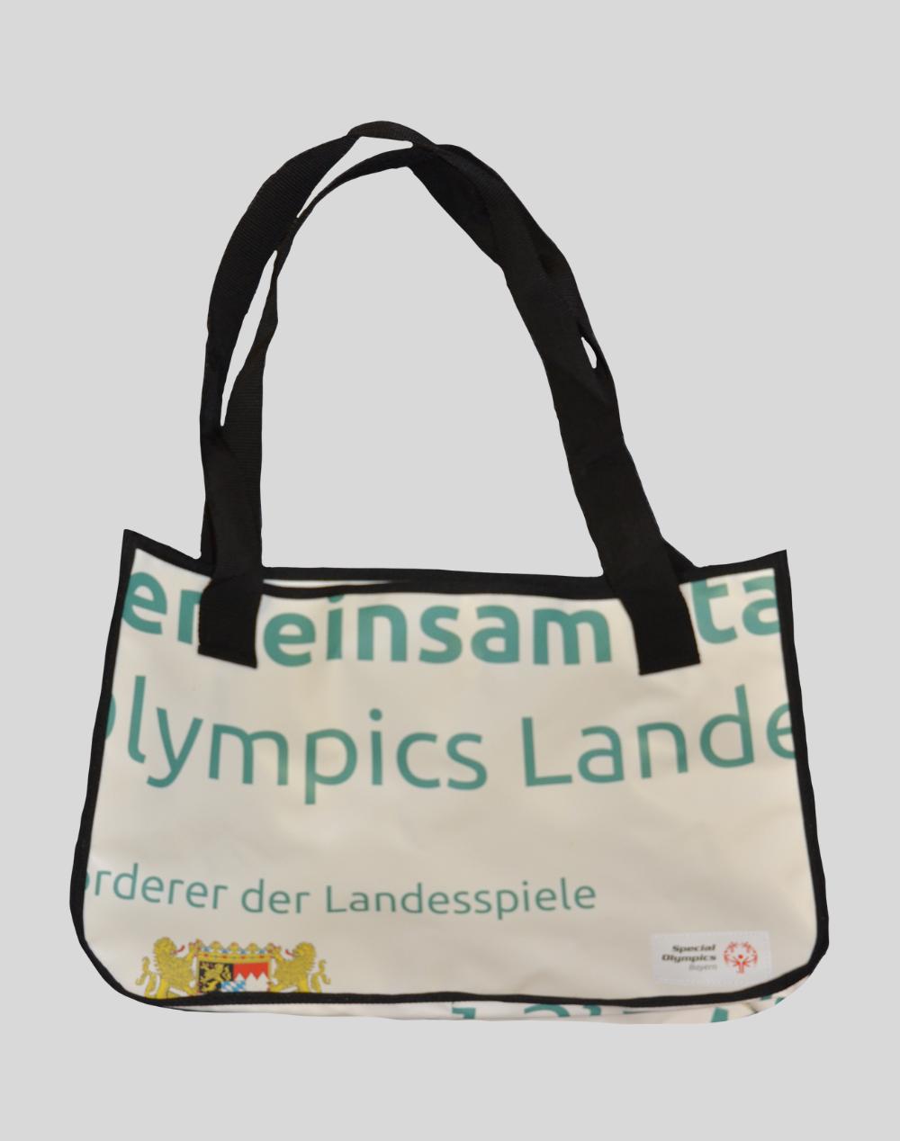 Shoppertasche aus recycelter Bannerplane von Special Olympics Bayern